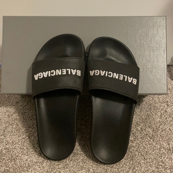 Balenciaga Slides - Picture 1 of 9